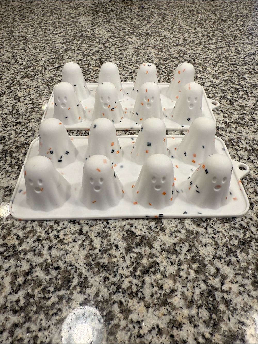 VIRAL SOLD OUT OG Ghost Jell-O Shot Molds